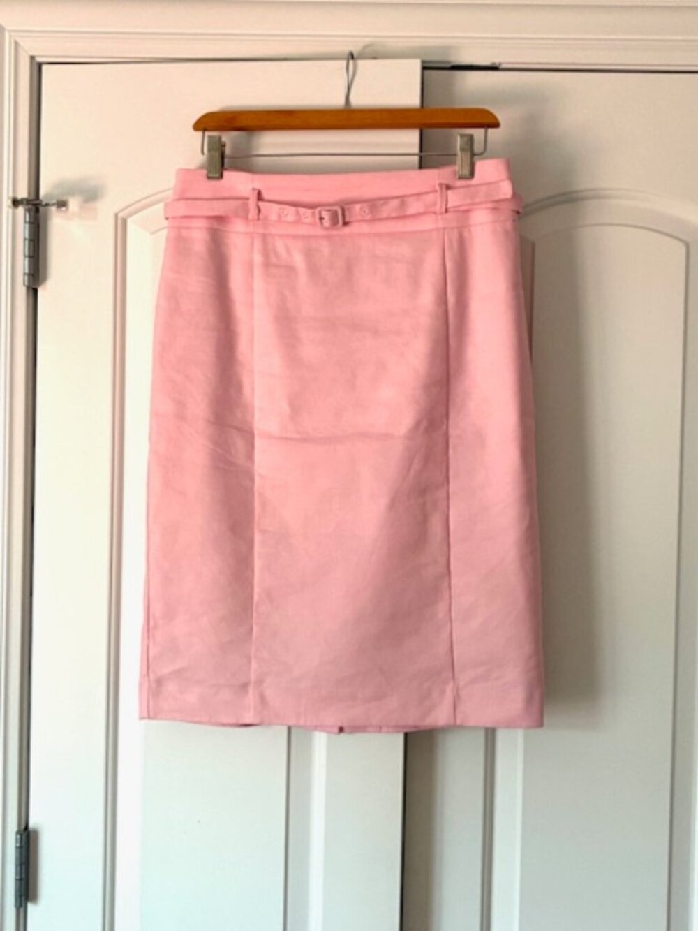 Like New! Ann Taylor Light Pink Linen Belted Pencil Skirt